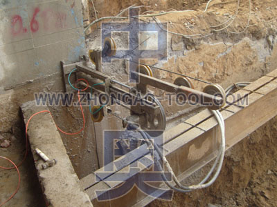 ĳ�͌�(zhu��n)�F·���и��